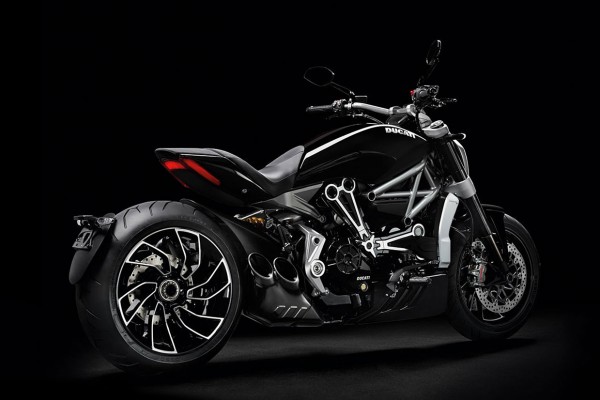 2016_XDiavel_cruiser