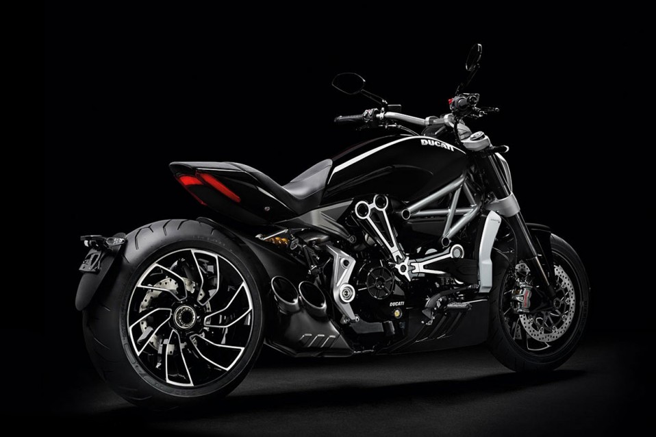 2016_XDiavel_cruiser